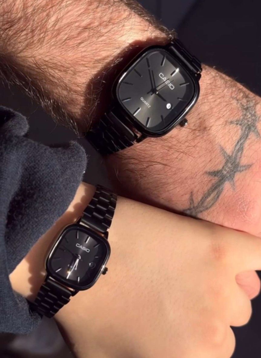 2montres Couple Noire tableau noire